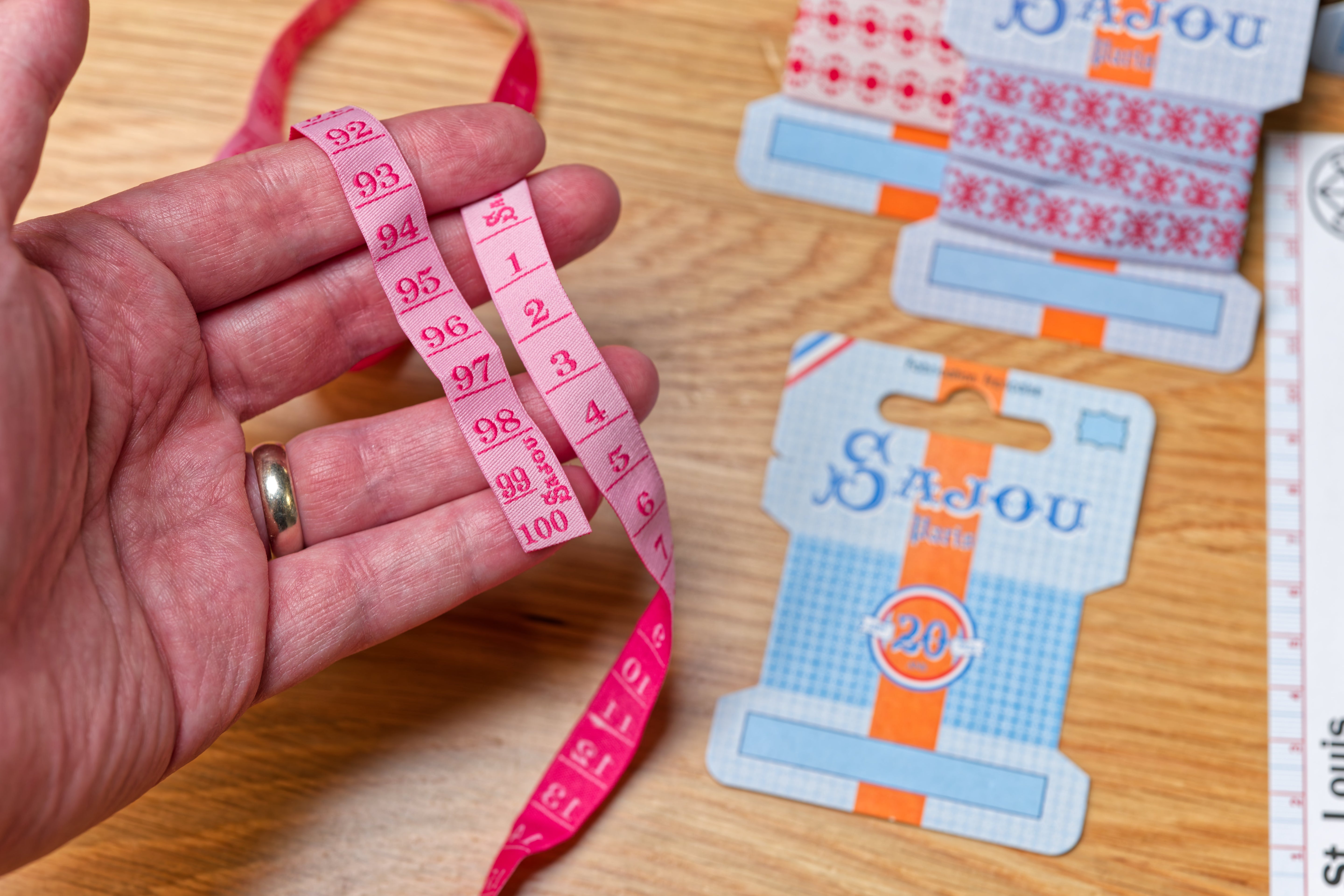 Saint-Étienne Woven Ribbon, Pink Ruler