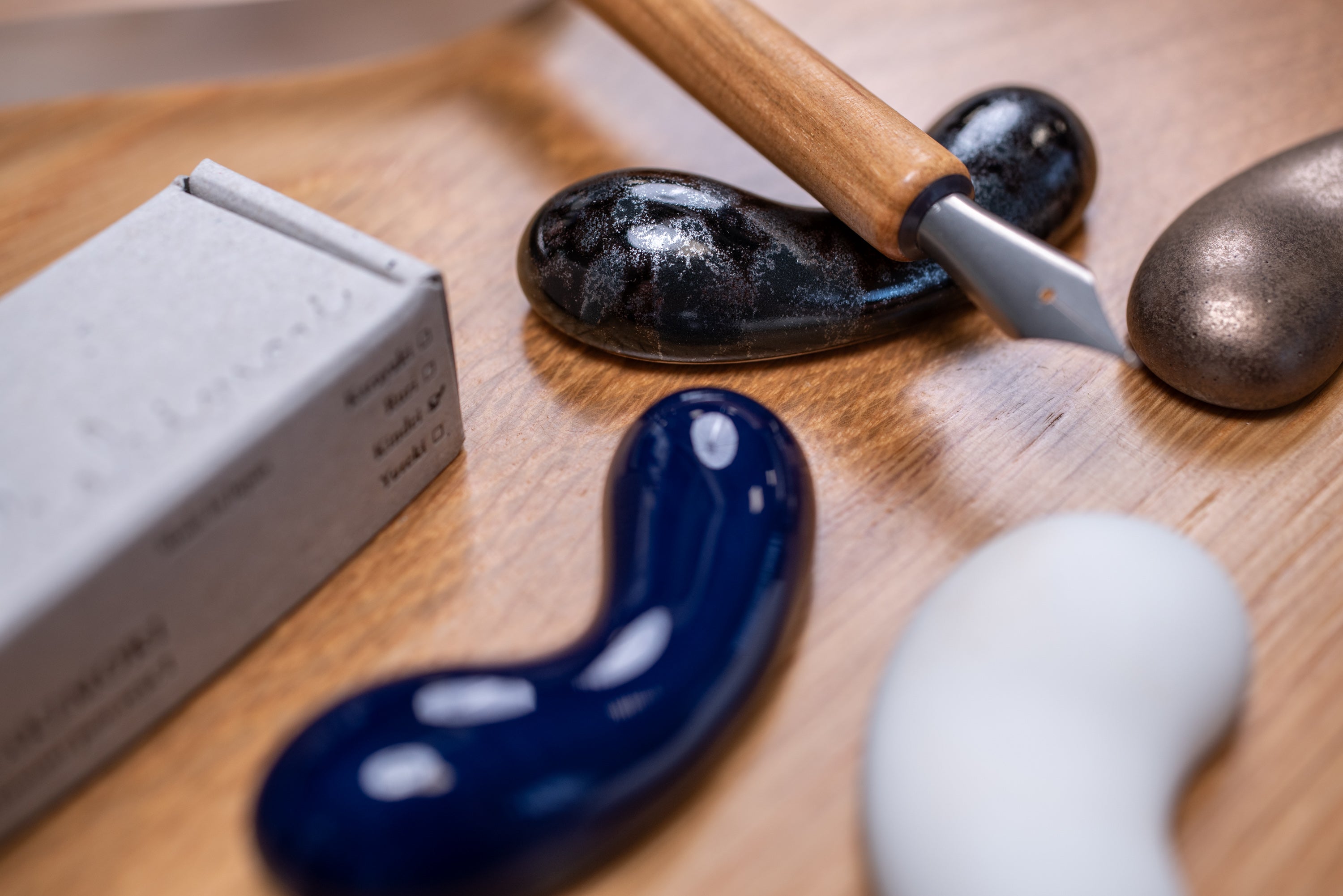Hasami Pen Rest, Ruri (Lapis Lazuli)