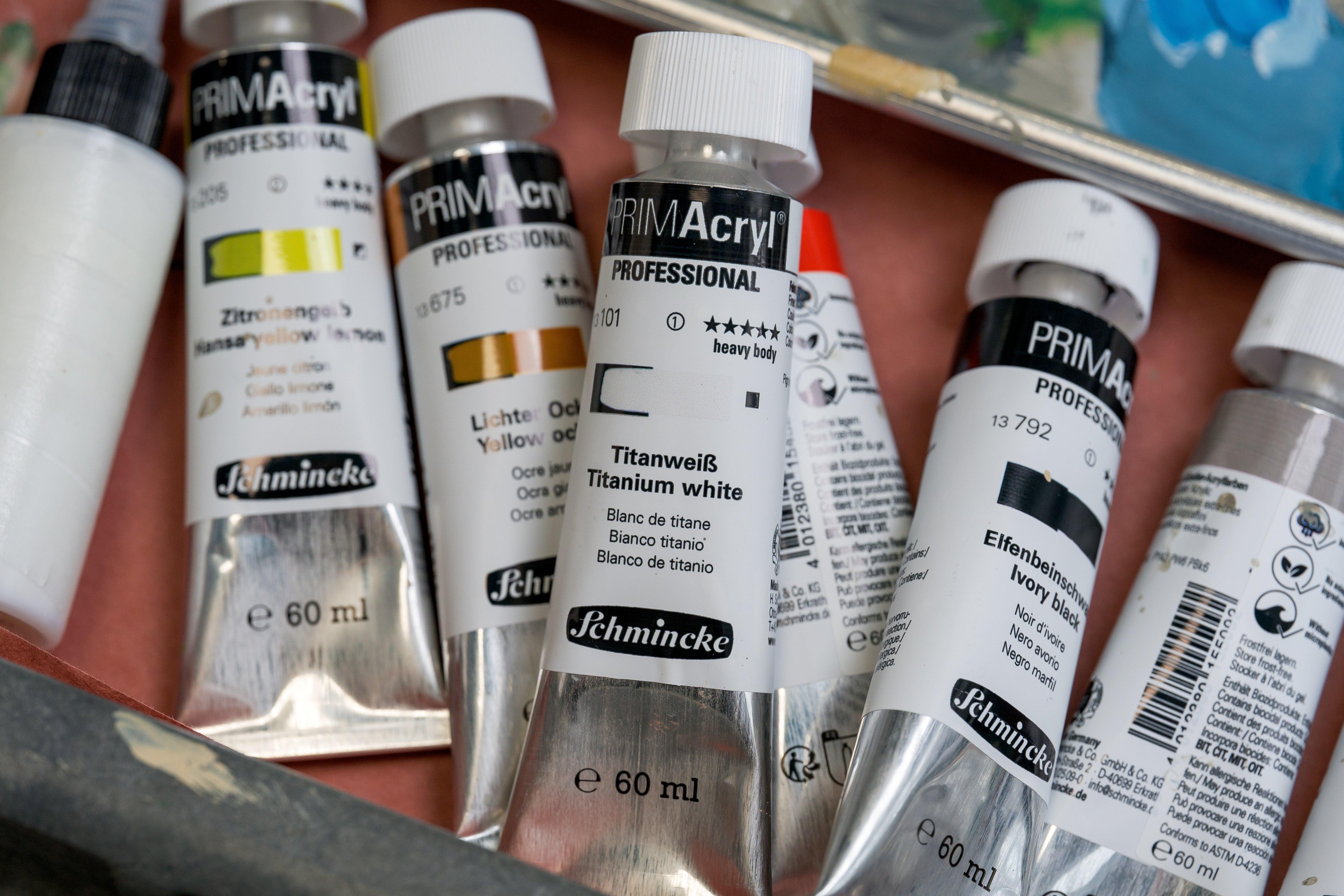 PRIMAcryl Professional Acrylic, #345 Pyrrole Red