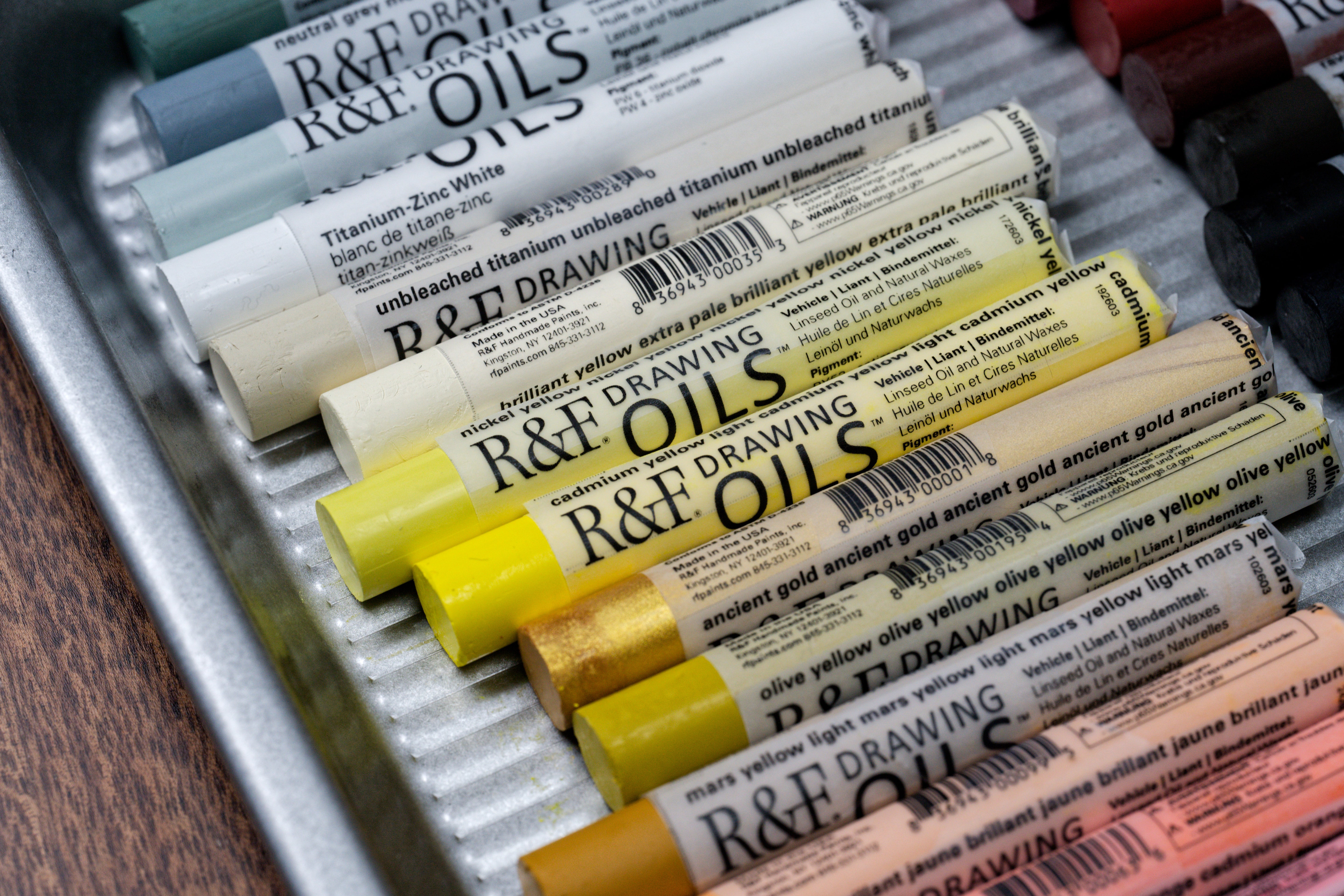 R&F Drawing Oils #3125, Payne's Grey