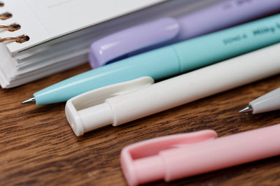Milky Speedy Ball Pens, Set of 5