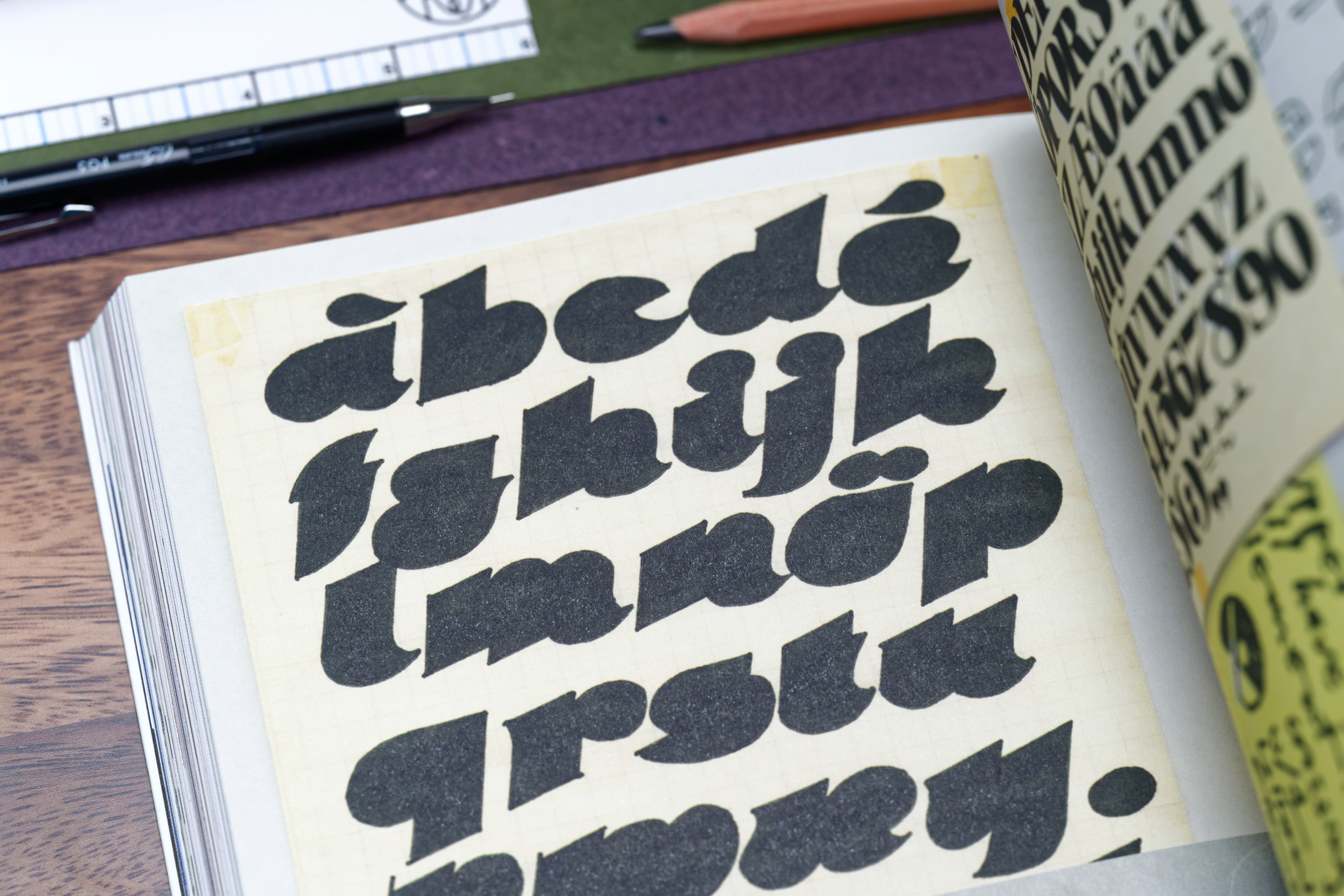 Free Hand: New Typography Sketchbooks