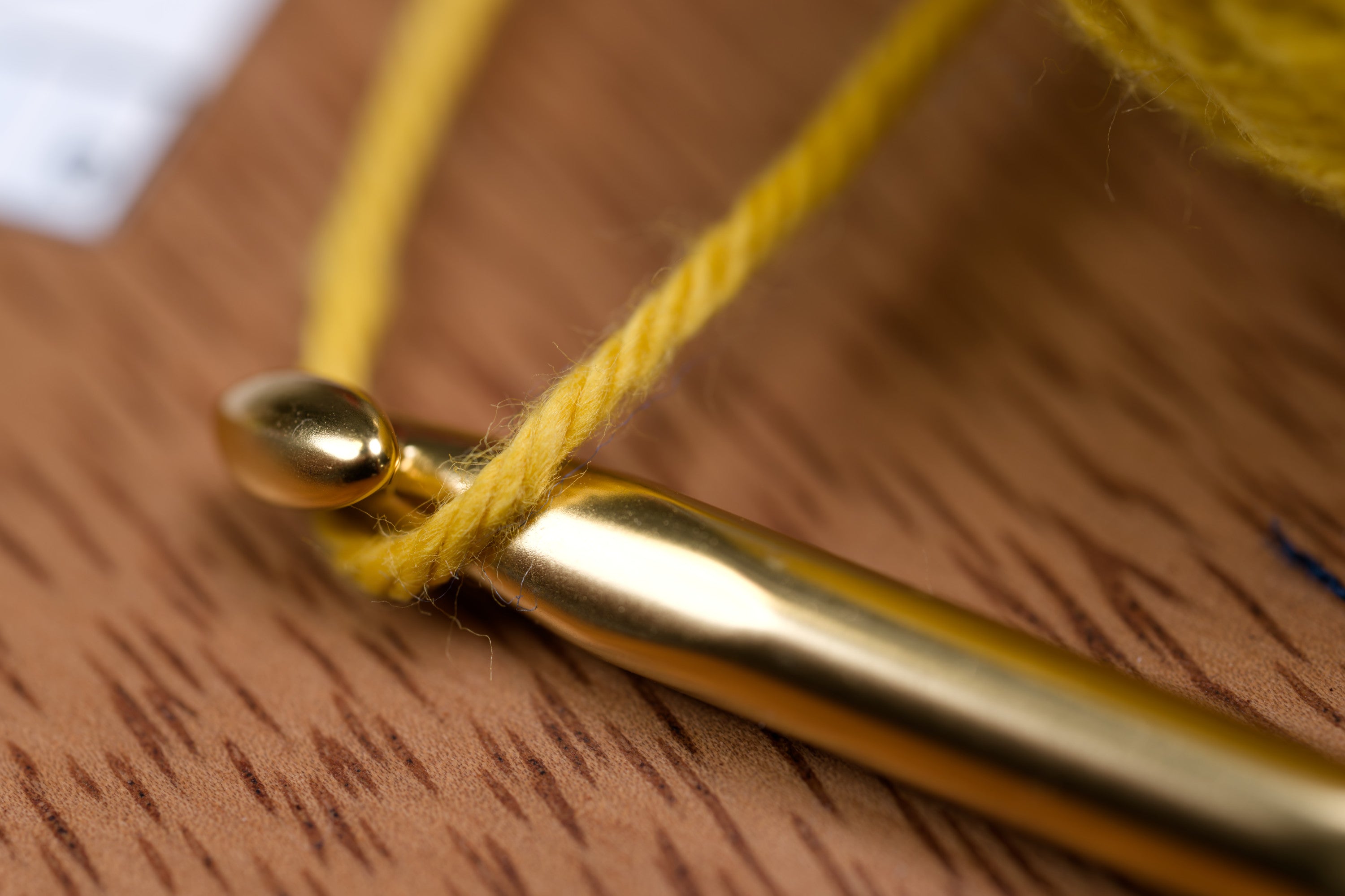 Double-Ended Crochet Hook, Glossy Gold