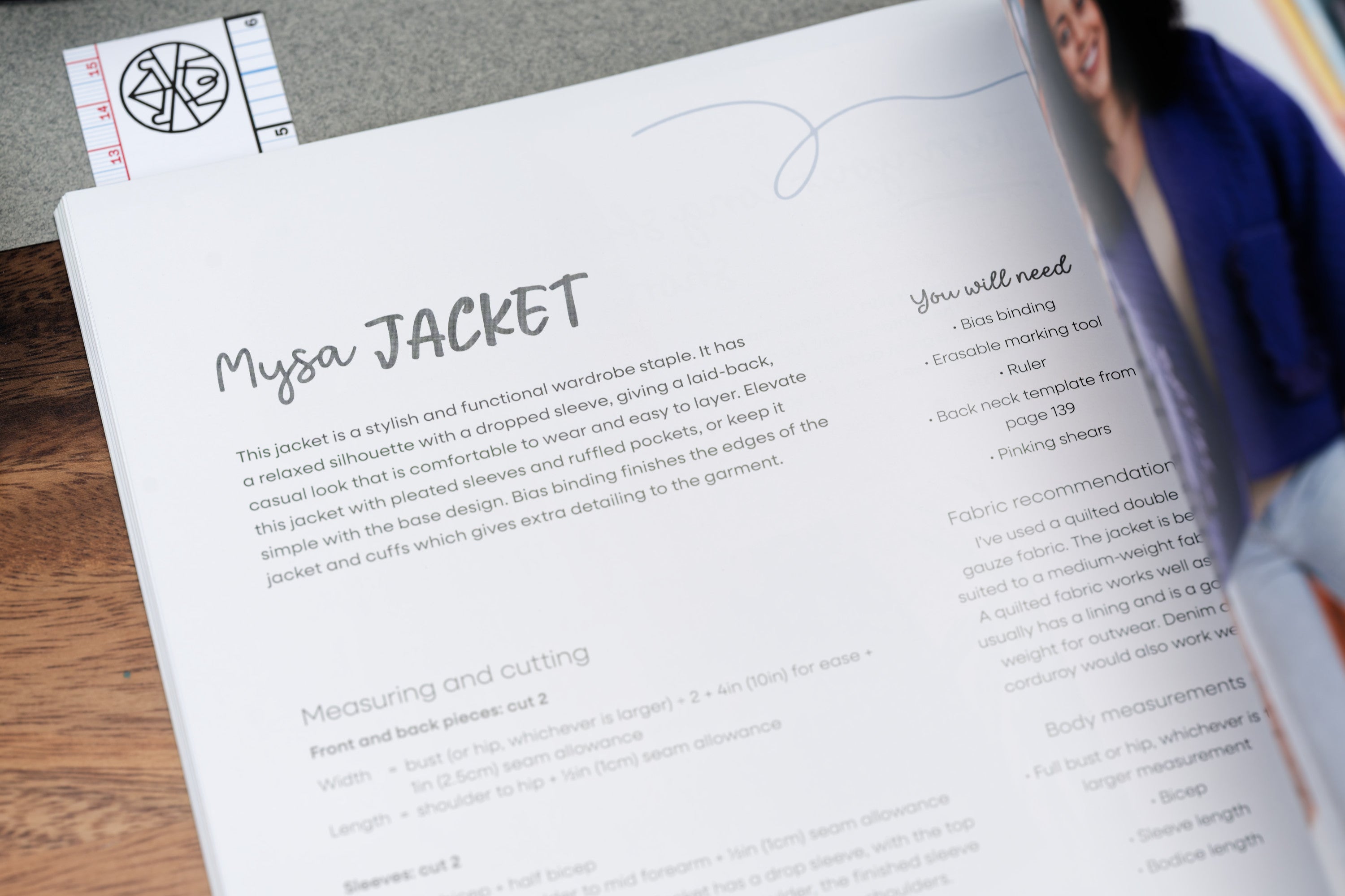 The Pattern-Free Wardrobe