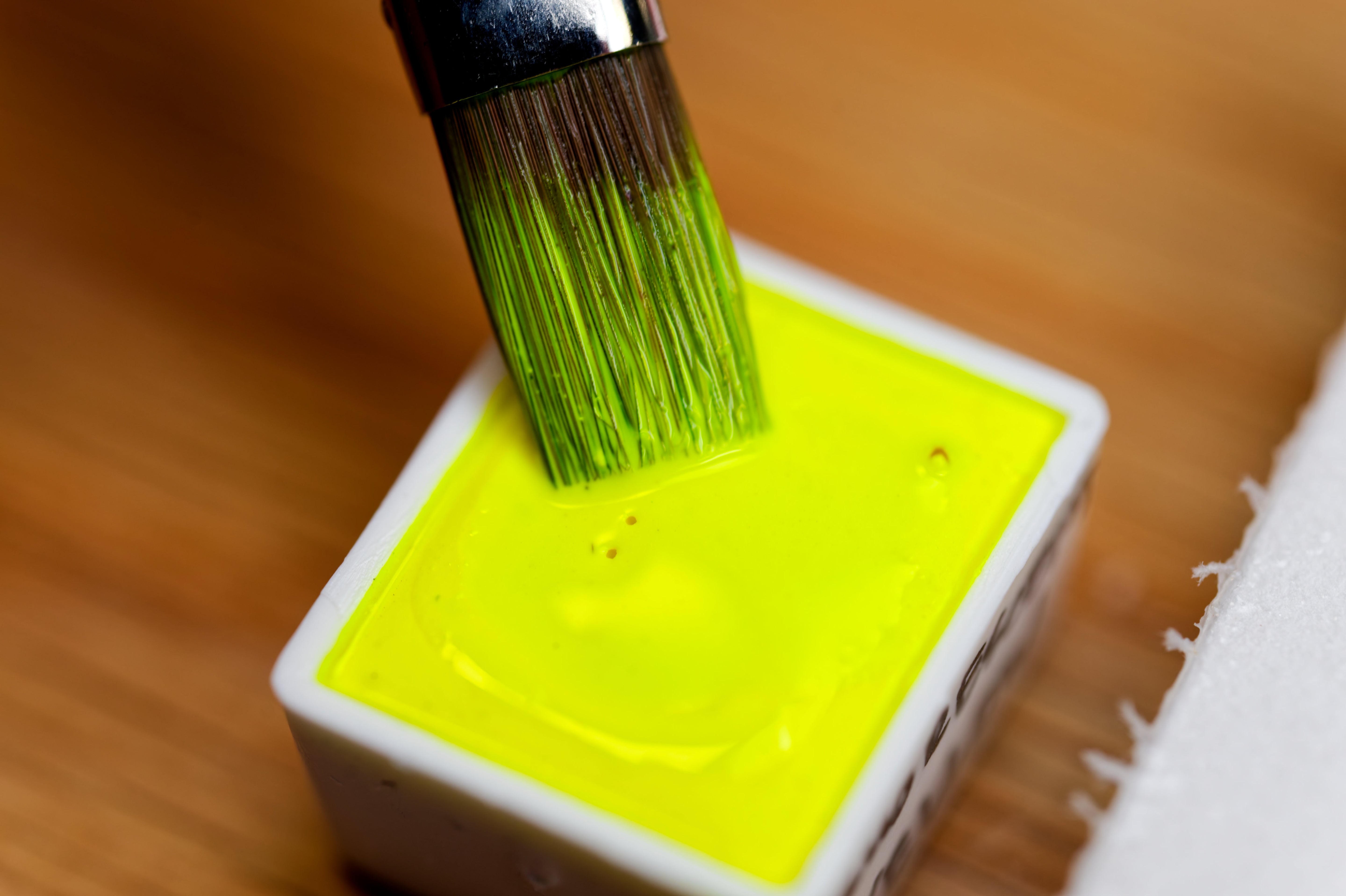 CfM Watercolor Half Pan, Fluorescent Yellow