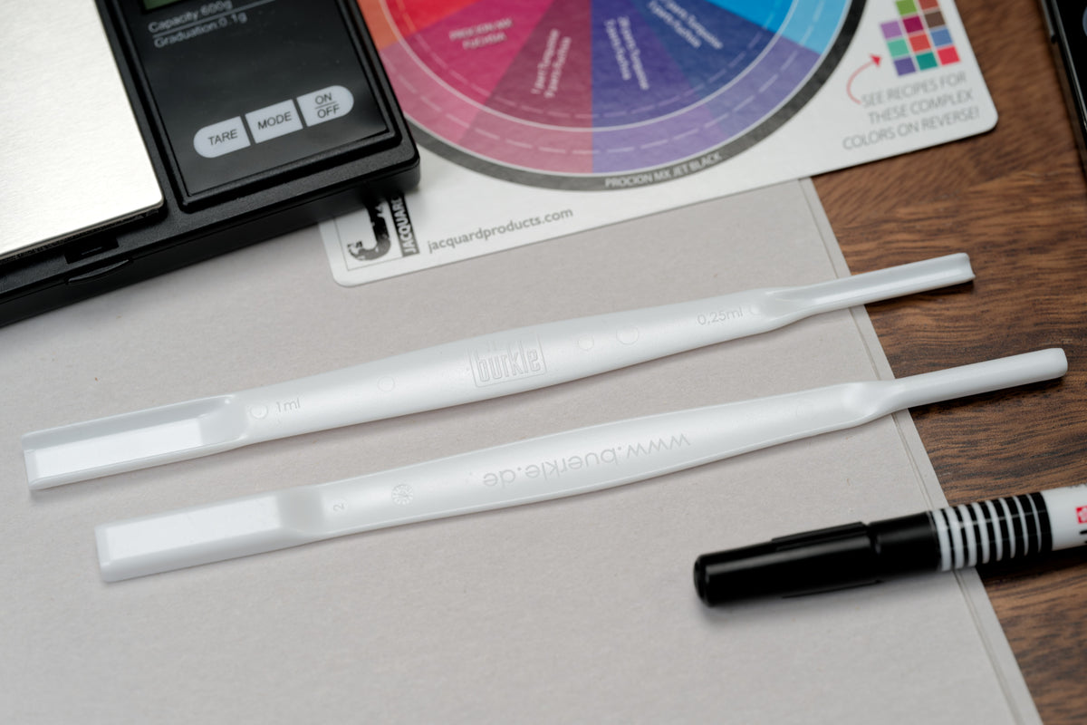 Double-Ended Precision Spatula