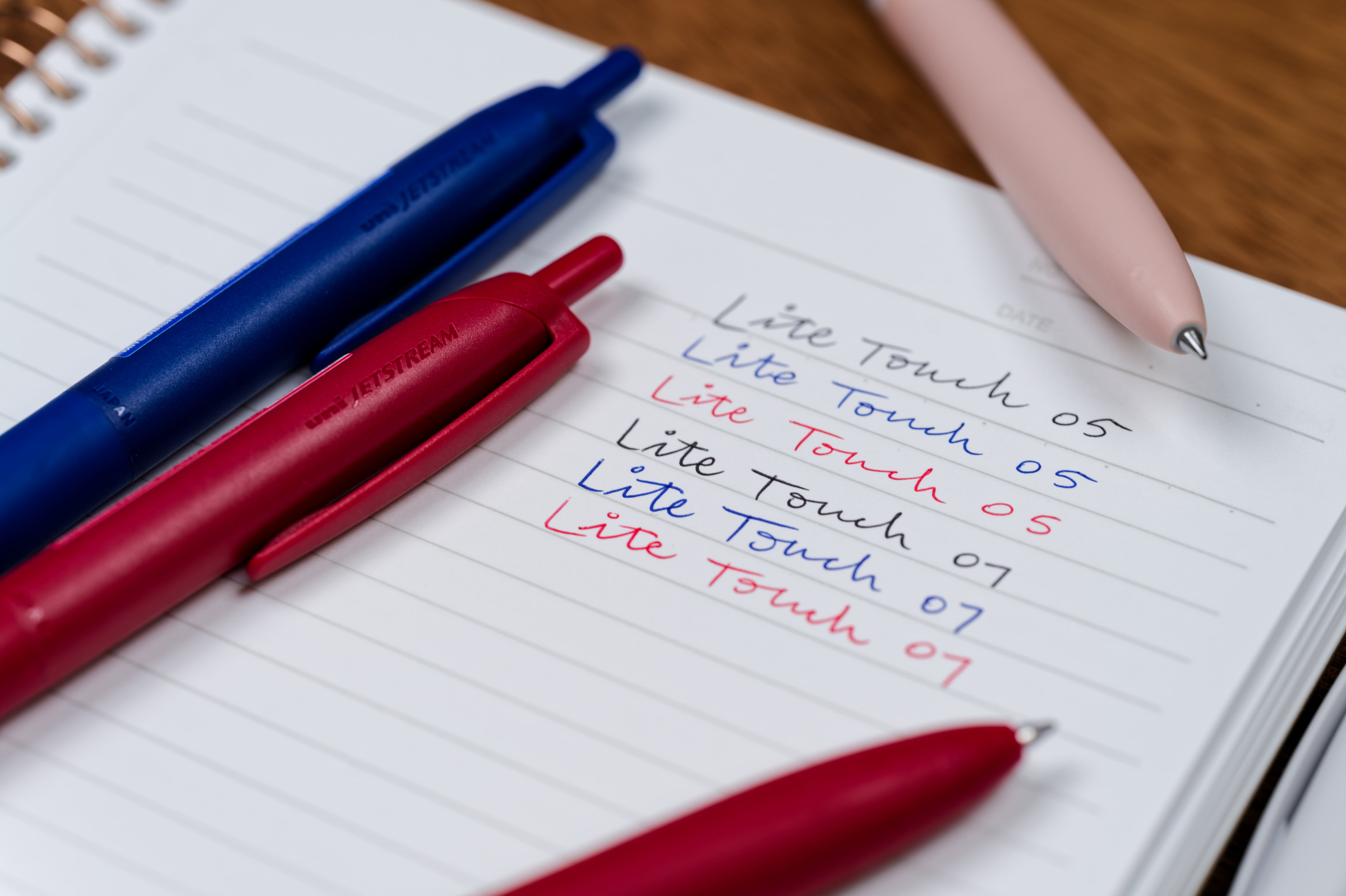 Jetstream Ballpoint Pen, Lite Touch Ink, 0.7 mm