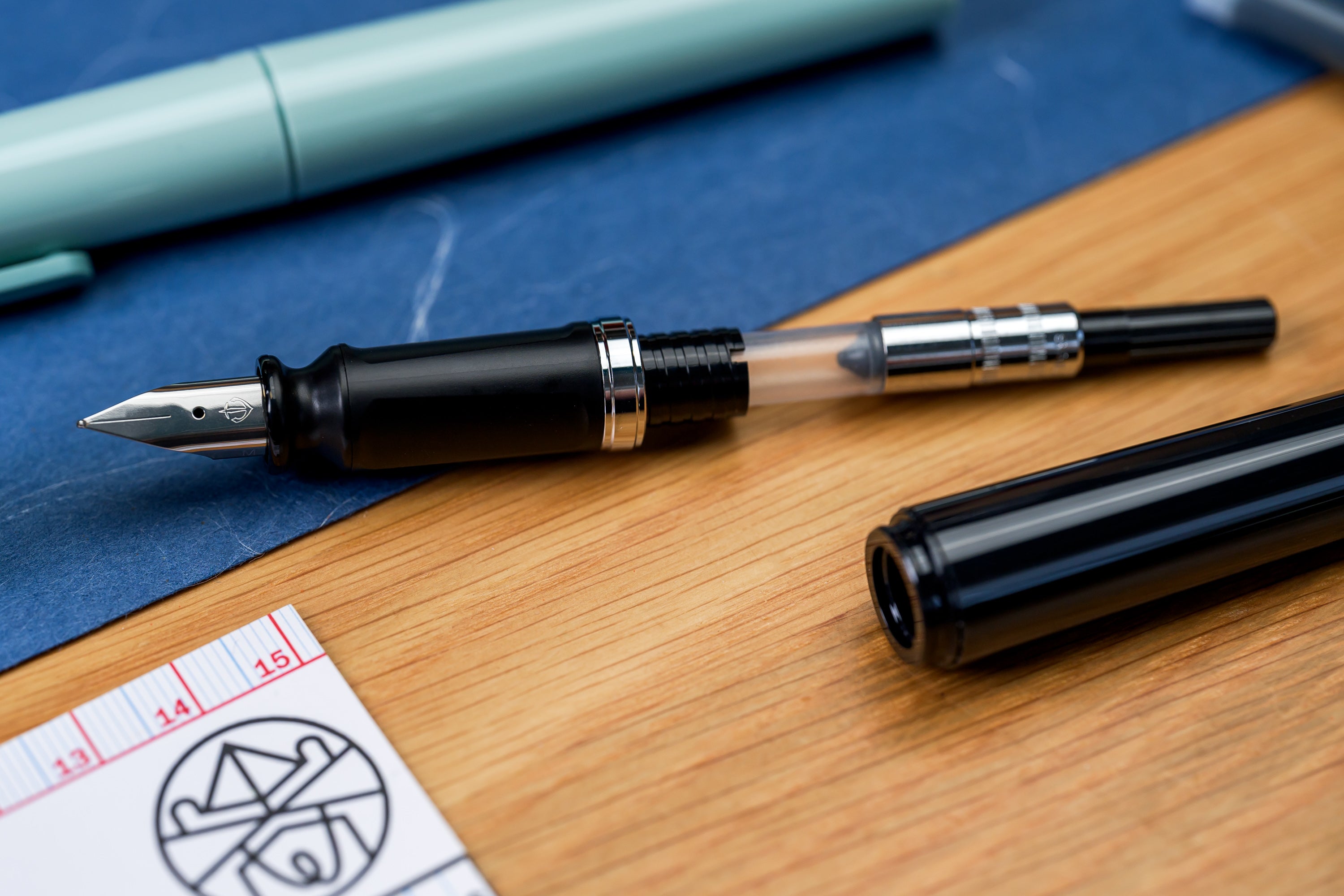 TUZU Adjust Fountain Pen, Piano Black