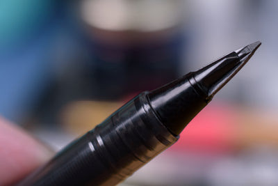 Tradio Pulaman Plastic Fountain Pen, Black