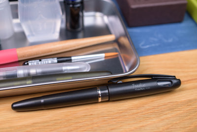 Tradio Pulaman Plastic Fountain Pen, Black