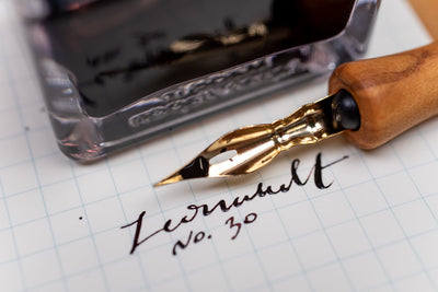 Curve Pen Holder, Olive Wood, with Leonardt #30 Nib
